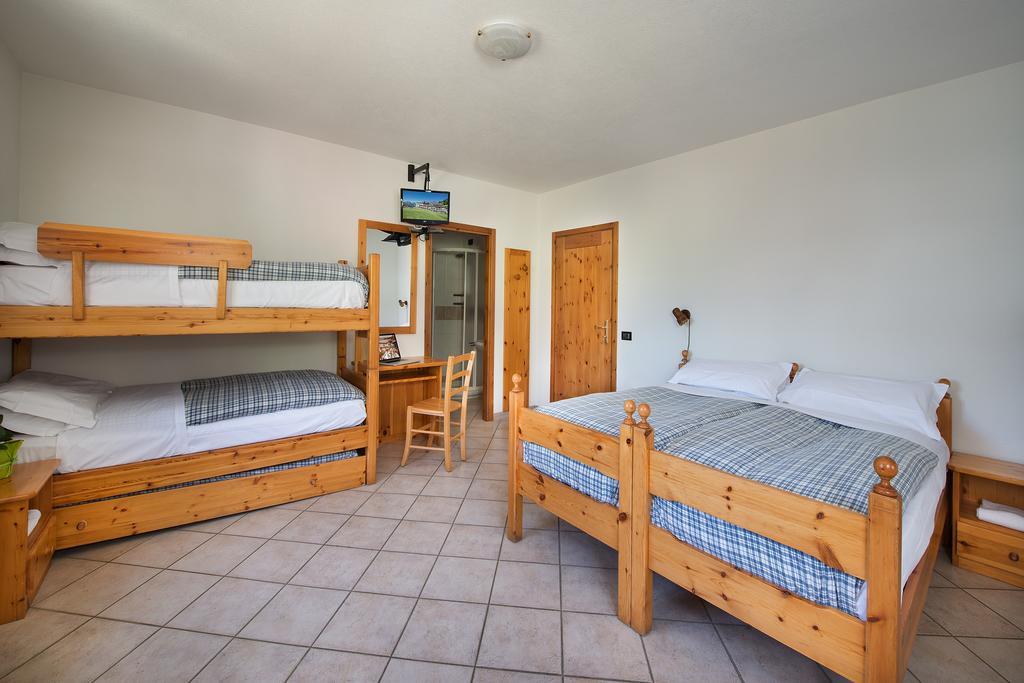 Hotel Gallo Cedrone Valdisotto Værelse billede